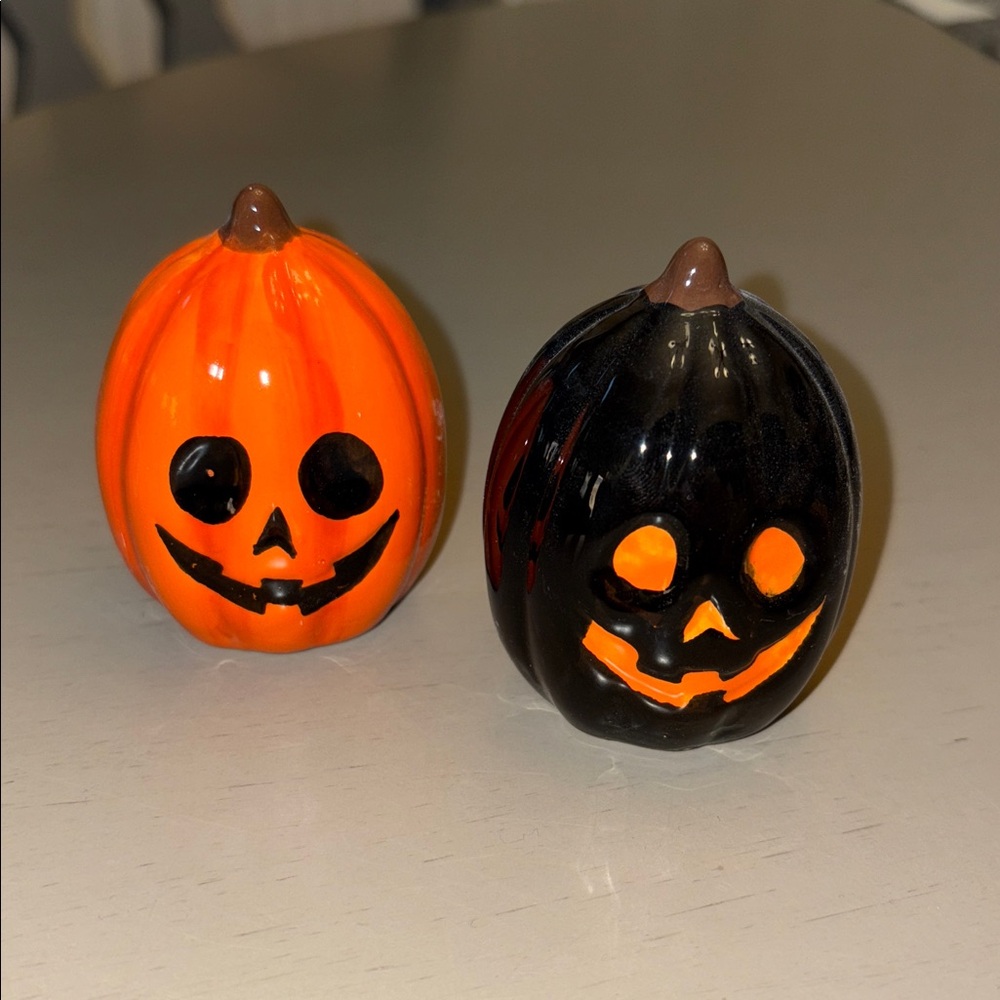 Trick & Treat Halloween Pumpkin Salt & Pepper Shakers